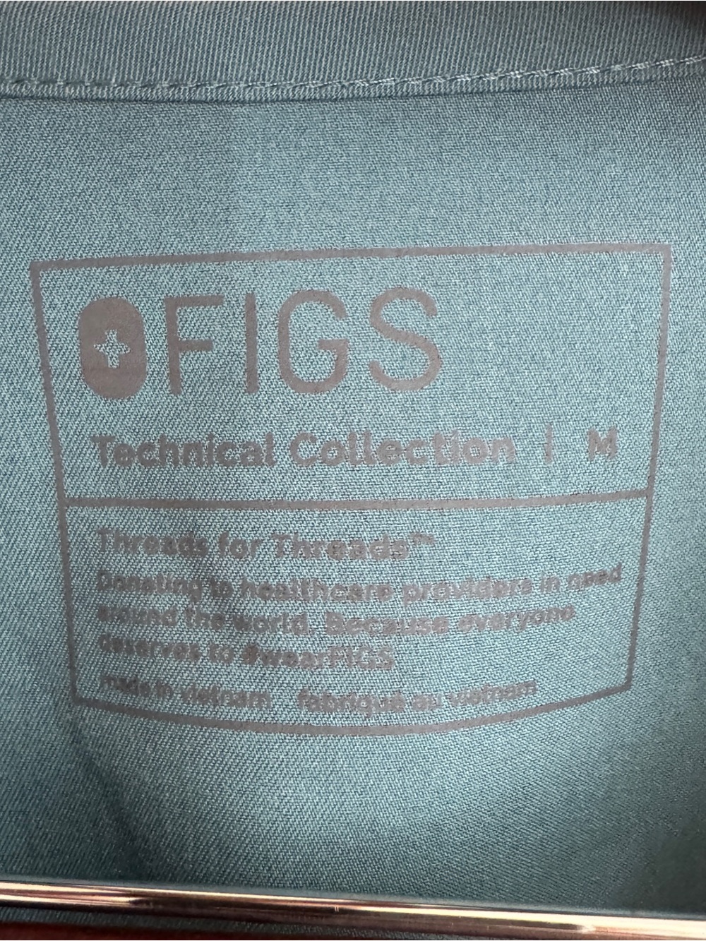FIGS Men’s Hydrogreen Scrub Set - Picture 3 of 6